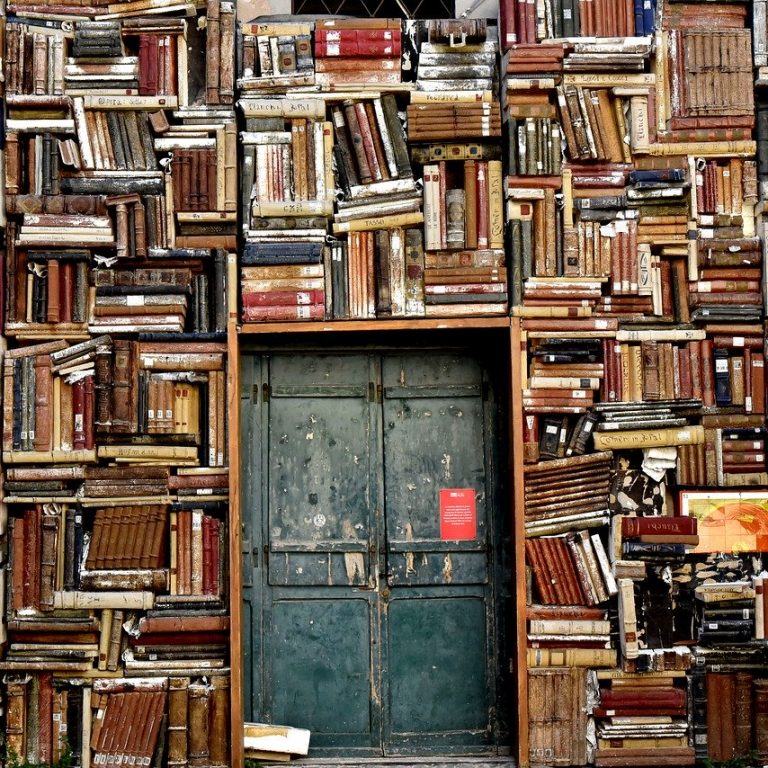 books-1655783_1280