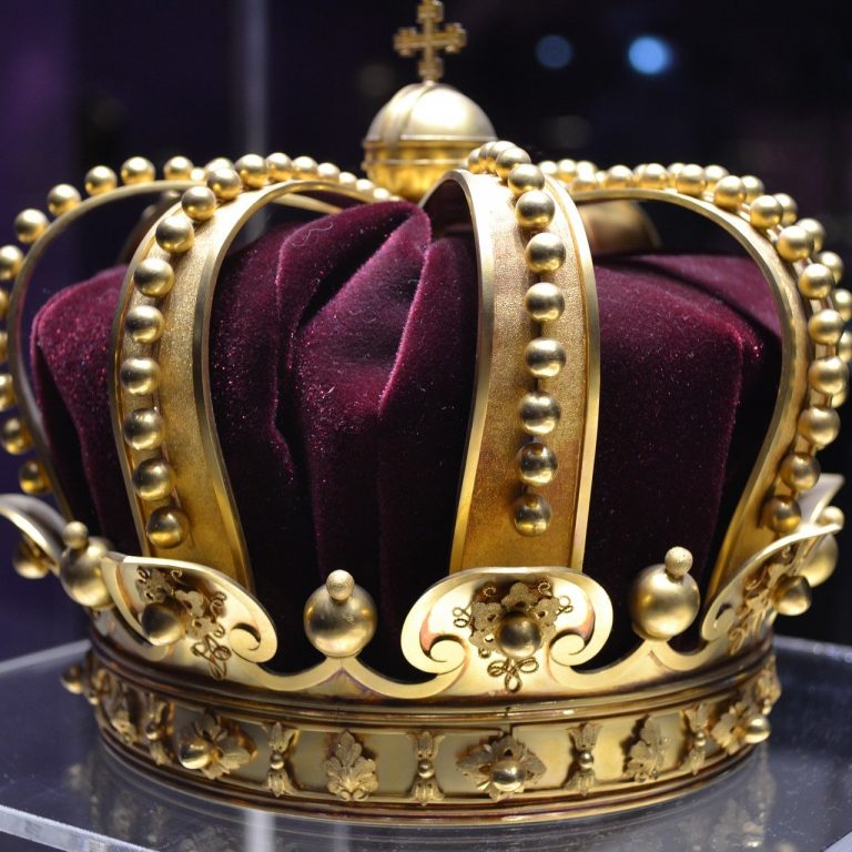king-gdcb4e04f0_1920
