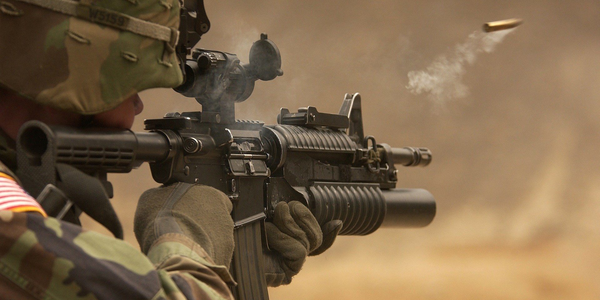 soldier-gdee7af92d_1920