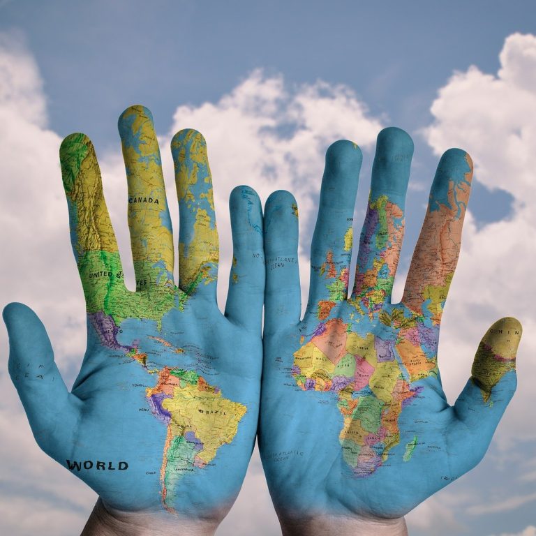 hands-g532249356_1920