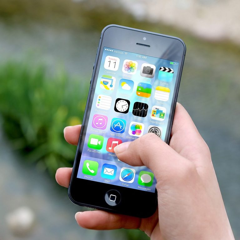 iphone-gff4727d71_1280