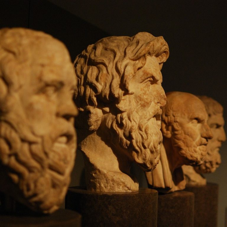 busts-756620_1280
